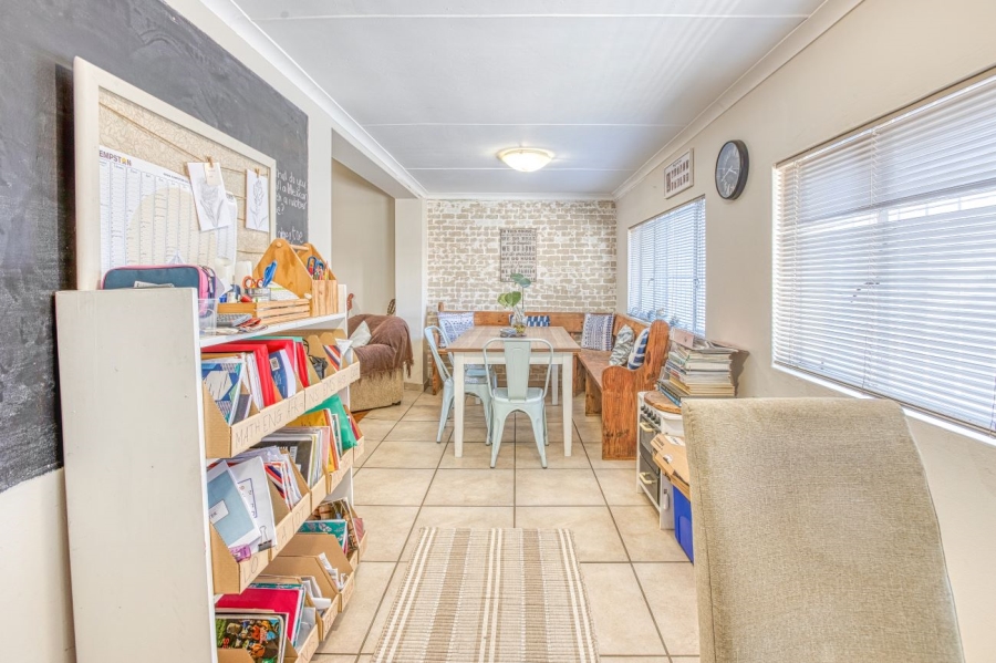 3 Bedroom Property for Sale in Sunnyridge Eastern Cape